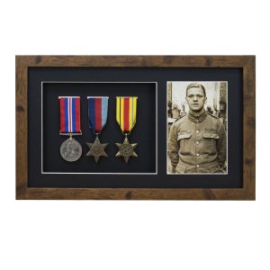 Medal 3D Deep Medal Dark Oak Box Frame With 6x4 inch Photo For Medals
