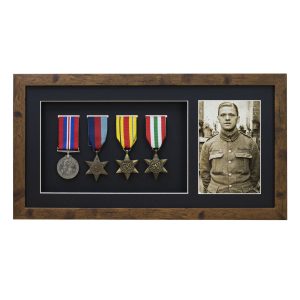 Medal 3D Deep Medal Dark Oak Box Frame With 6x4 inch Photo For Medals