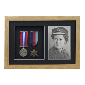 Medal 3D Deep Medal Brushed Oak Box Frame With 6x4 inch Photo For Medals